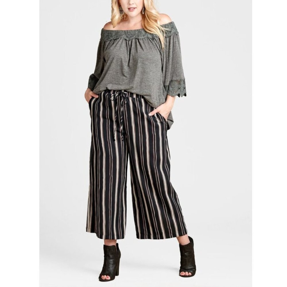 Plus Size Black Striped Wide Leg Boho Crop Pants